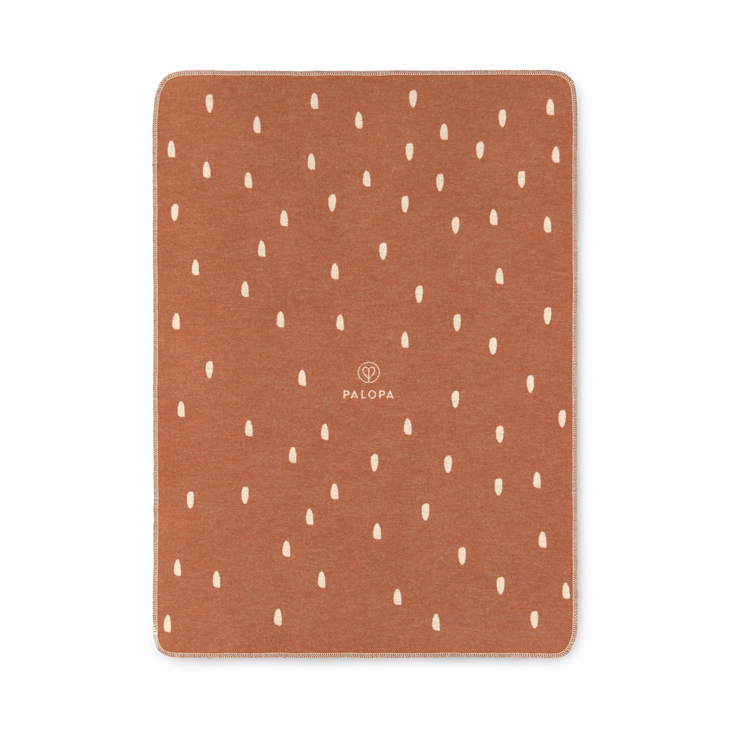 Palopa hondendeken Ida dots stippen cinnamon milky beige bruin