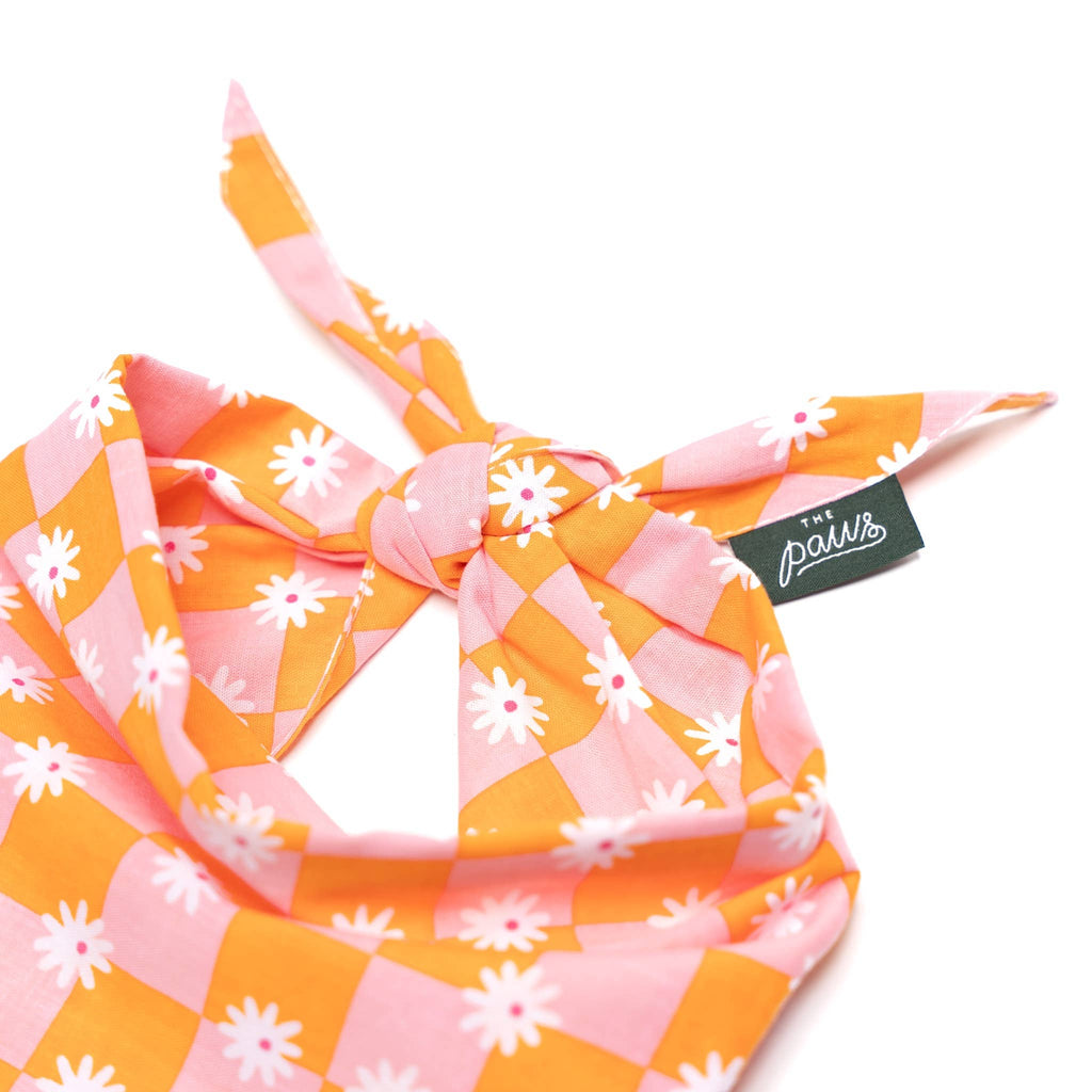 Bandana - oranje roze met bloemetjes